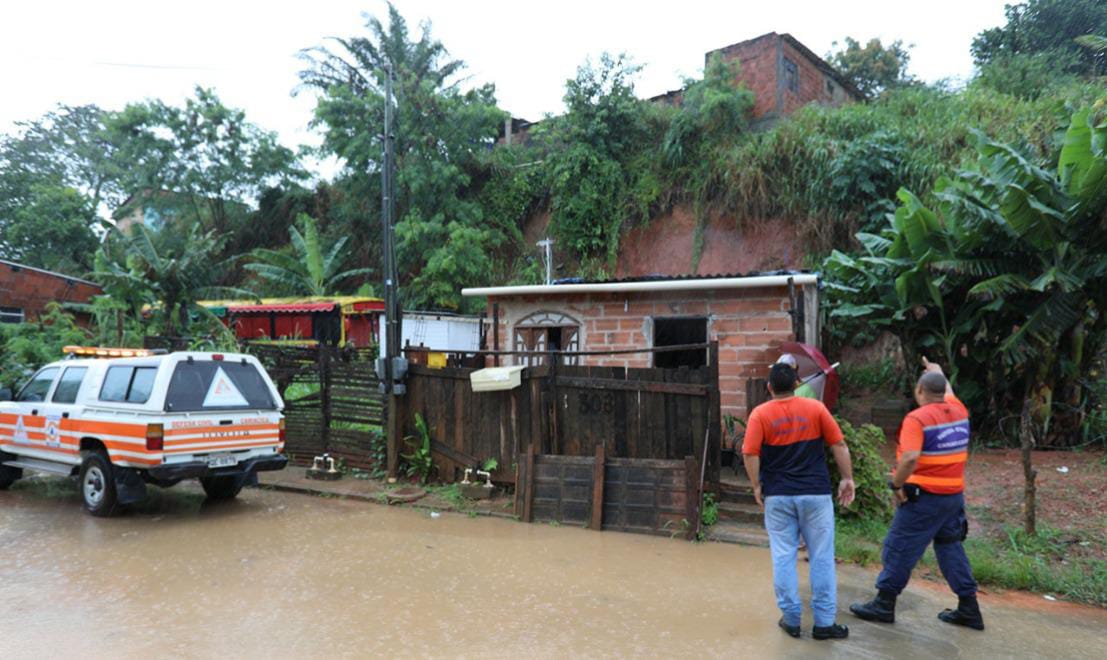 Após fortes chuvas, Defesa Civil de Cariacica segue em alerta máximo