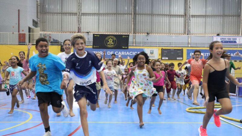 Mais de 100 crianças participam do primeiro dia da Colônia de Férias na Estação Cidadania-Esporte