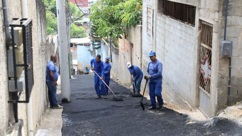 Prefeitura realiza recapeamento asfáltico em via de Sotema