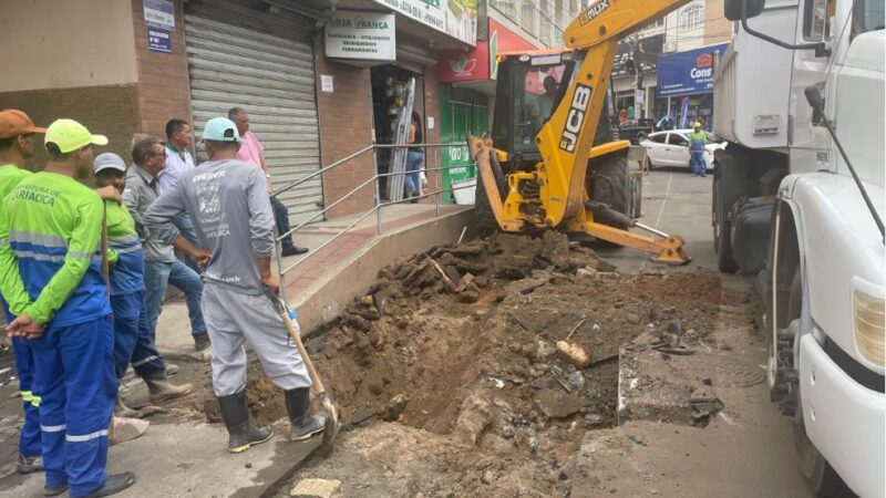 Melhorias chegam a Bela Aurora com obras de drenagem e pavimentação