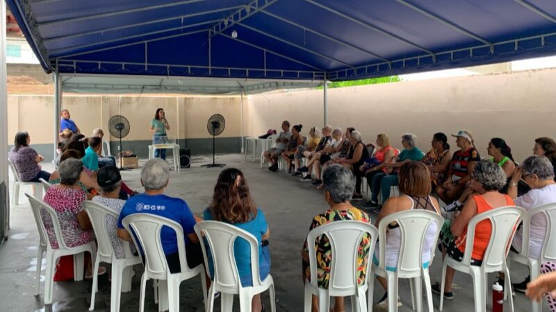 Idosos recebem orientação sobre dengue e oropouche em palestra no CCPI de Jardim América