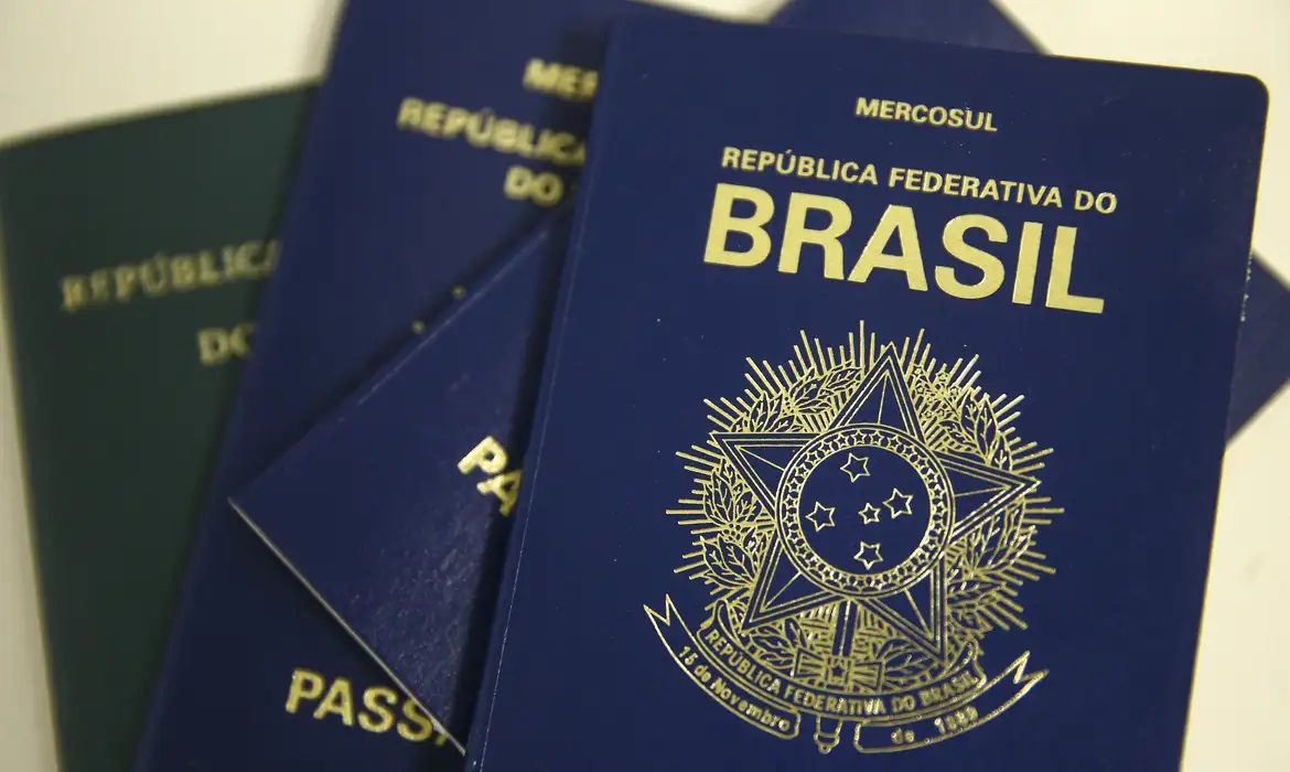 Governo Federal considera aumentar taxa para emissão de passaporte